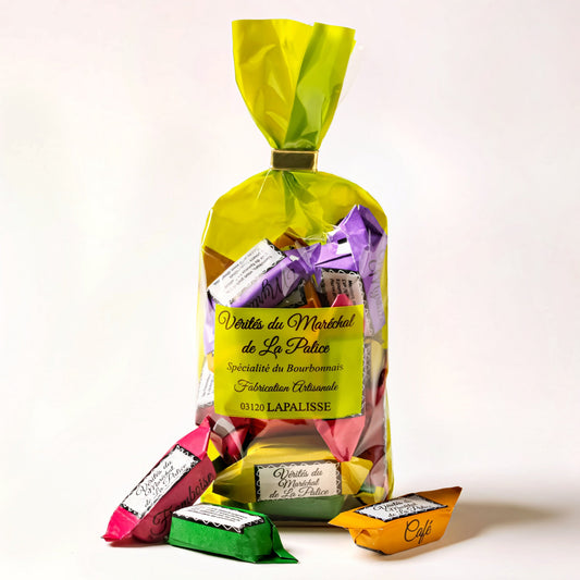 Boutique de la Confiserie des Vérités, distributeur des Vérités du Maréchal de La Palice.
Caramels traditionnels, spécialités emblématiques du Bourbonnais.
Les Vérités du Maréchal de La Palice. RN7.
Les Vérités de Lapalisse.